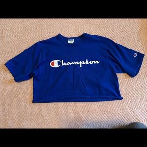 Vintage cropped champion tee